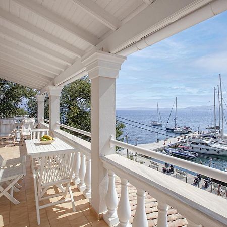 Kassiopi Seafront Elegant Apartments Exterior foto